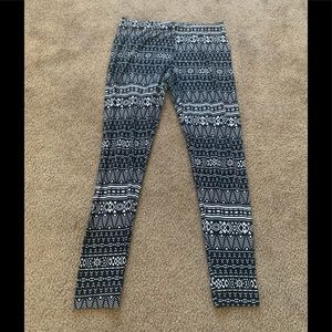 Flirtitude Aztec leggings